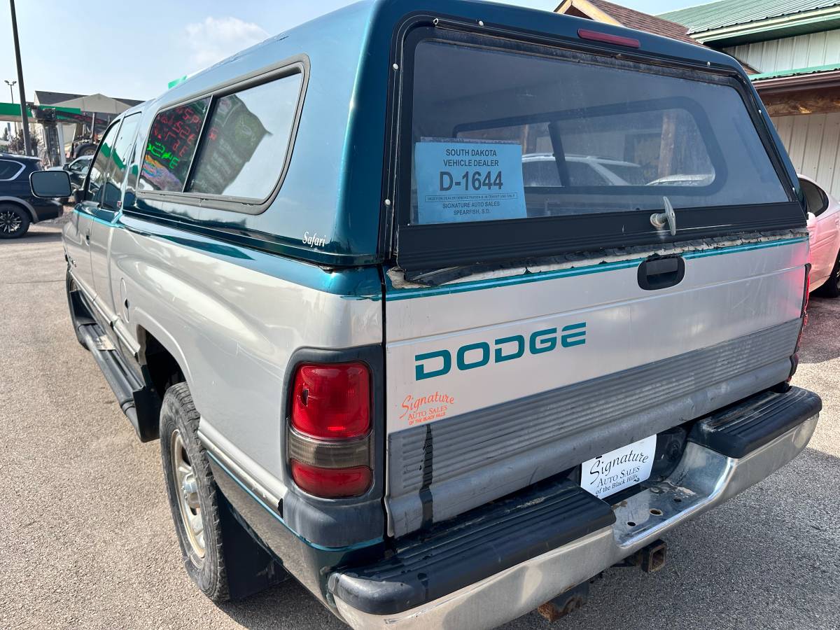 Dodge-ram-1500-1995-green-5