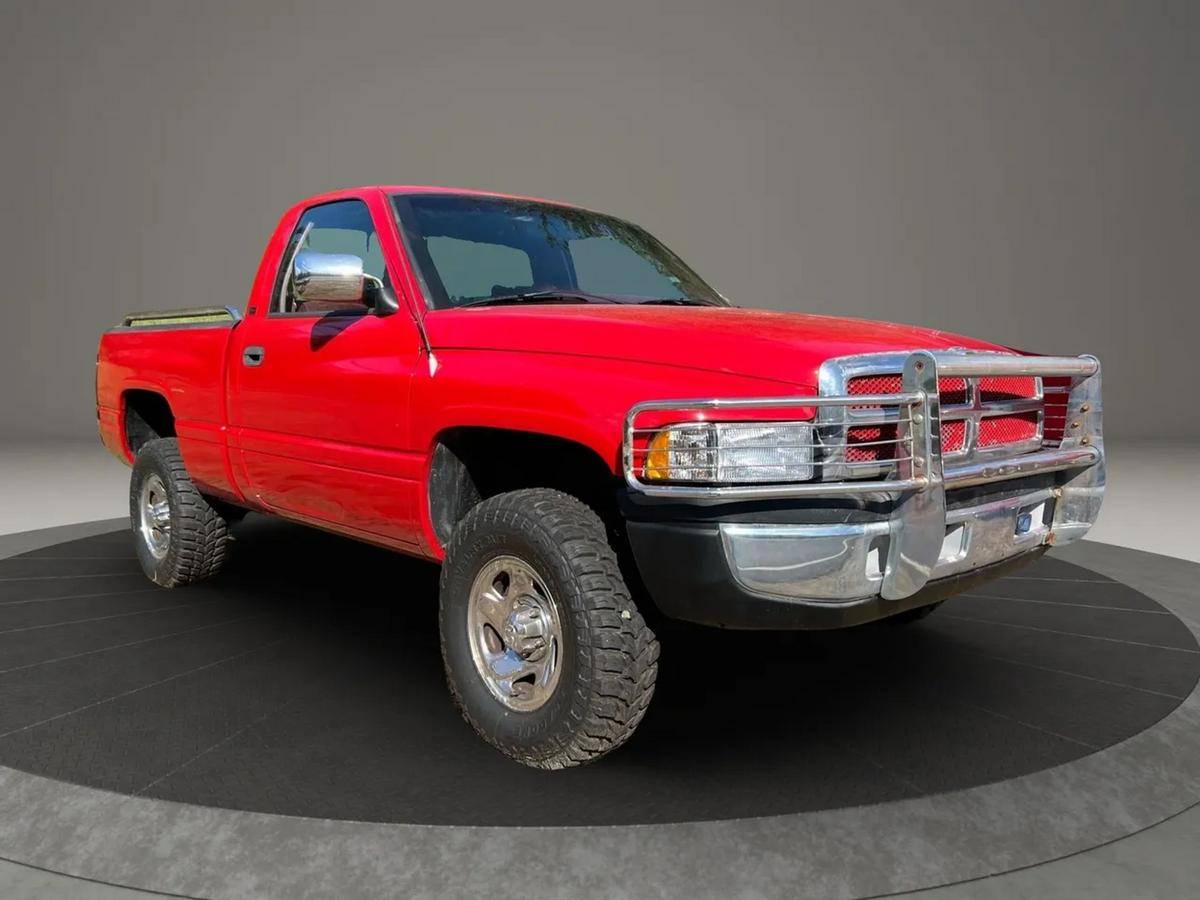 Dodge-ram-1500-pickup-4wd-1995-red-2