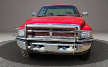 Dodge-ram-1500-pickup-4wd-1995-red