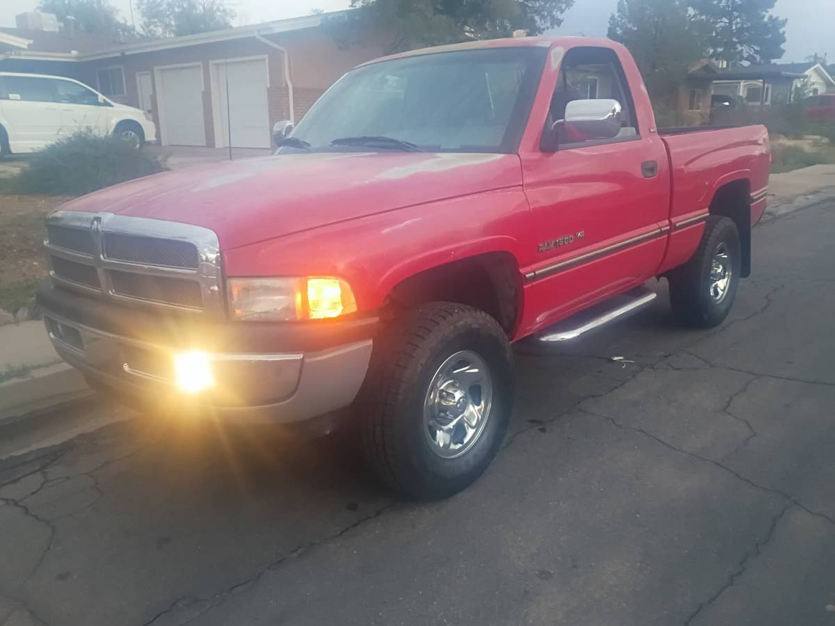 Dodge-ram-1500-quad-cab-1995-1