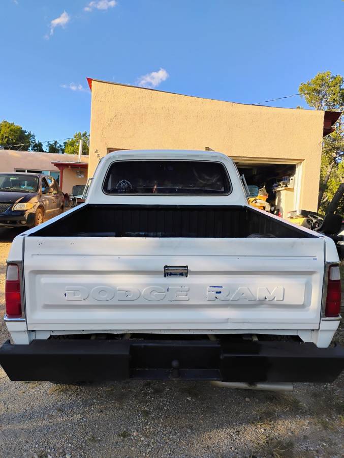 Dodge-ram-1977-white-3