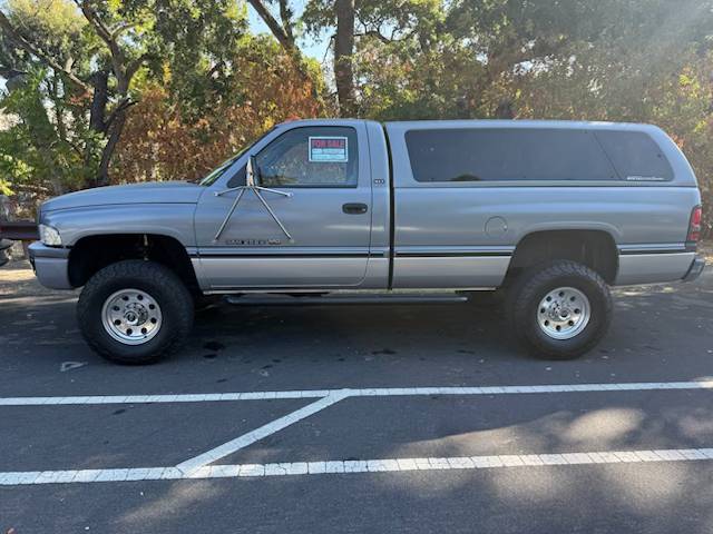 Dodge-ram-2500-1994-grey