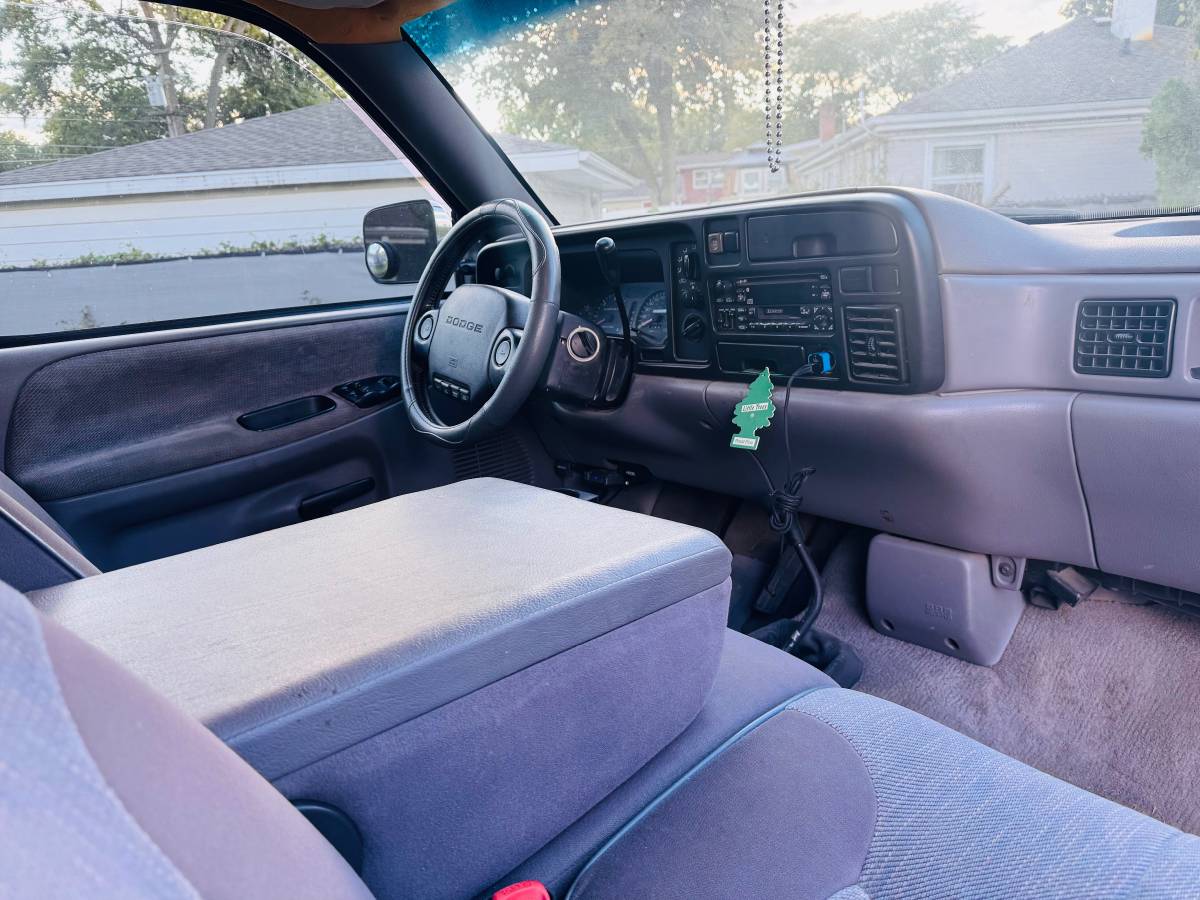 Dodge-ram-2500-1995-red-6