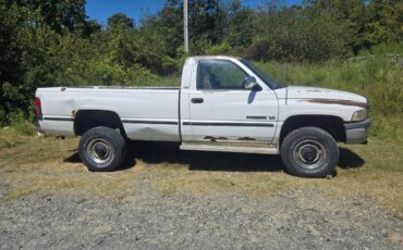 Dodge-ram-2500-1995-white-1