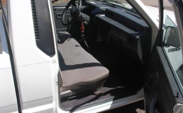Dodge-ram-50-1991-white-5