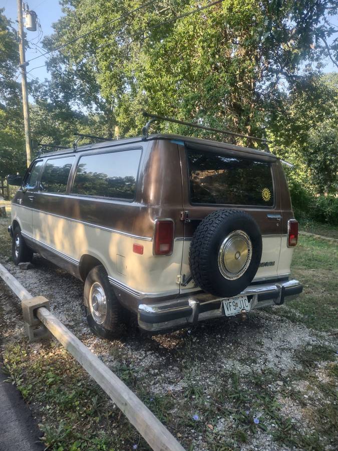 Dodge-ram-b250-1987-brown-5
