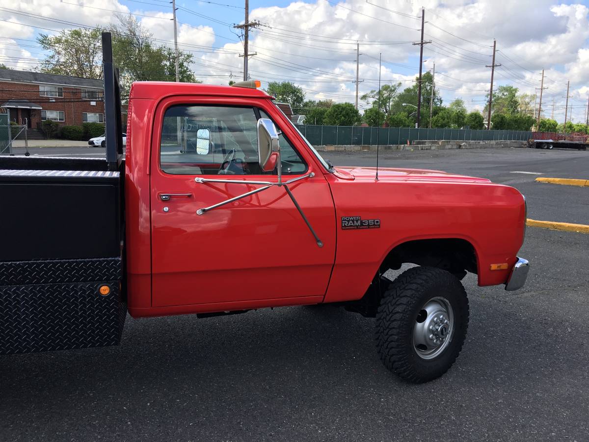Dodge-ram-cummins-diesel-1991-red-10