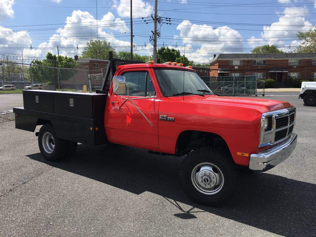 Dodge-ram-cummins-diesel-1991-red-5