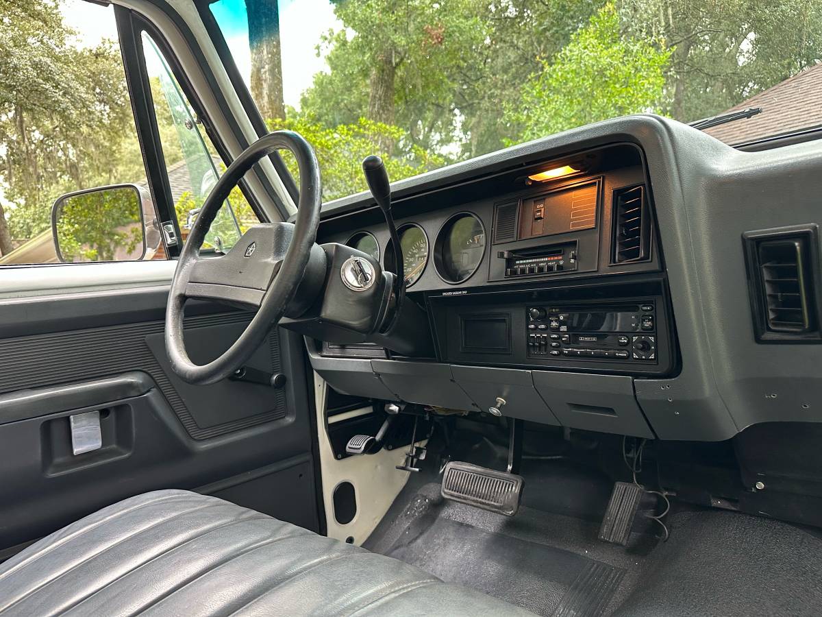 Dodge-ram-d250-1991-8
