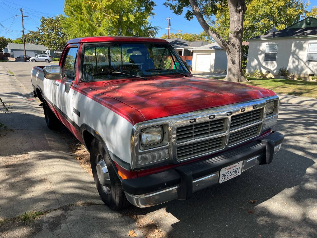 Dodge-ram-diesel-1991-red-2