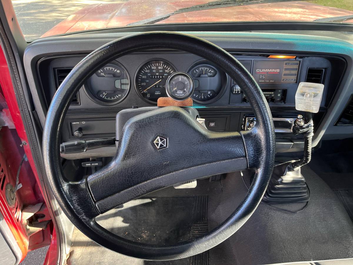 Dodge-ram-diesel-1991-red-5