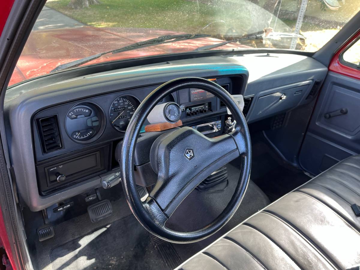 Dodge-ram-diesel-1991-red-6