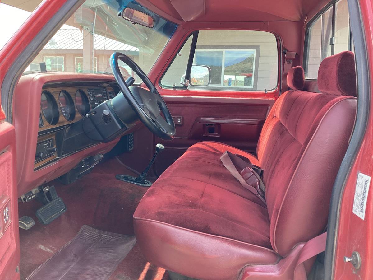 Dodge-ram-diesel-1992-red-1