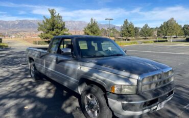 Dodge-ram-truck-diesel-1995-silver