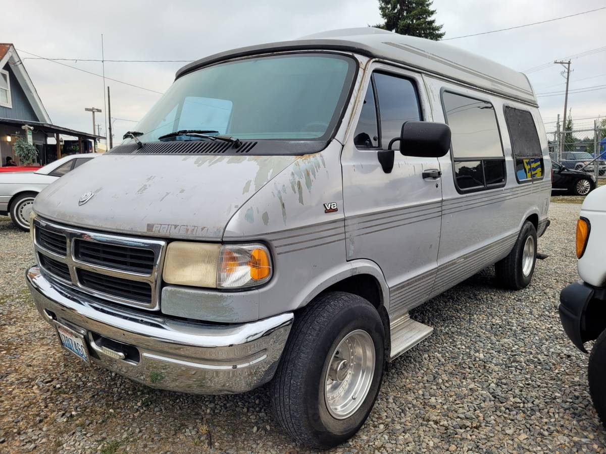 Dodge-ram-van-2500-1995-grey