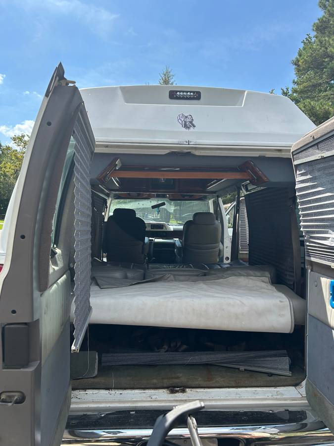 Dodge-ram-van-2500-diesel-1995-white-1