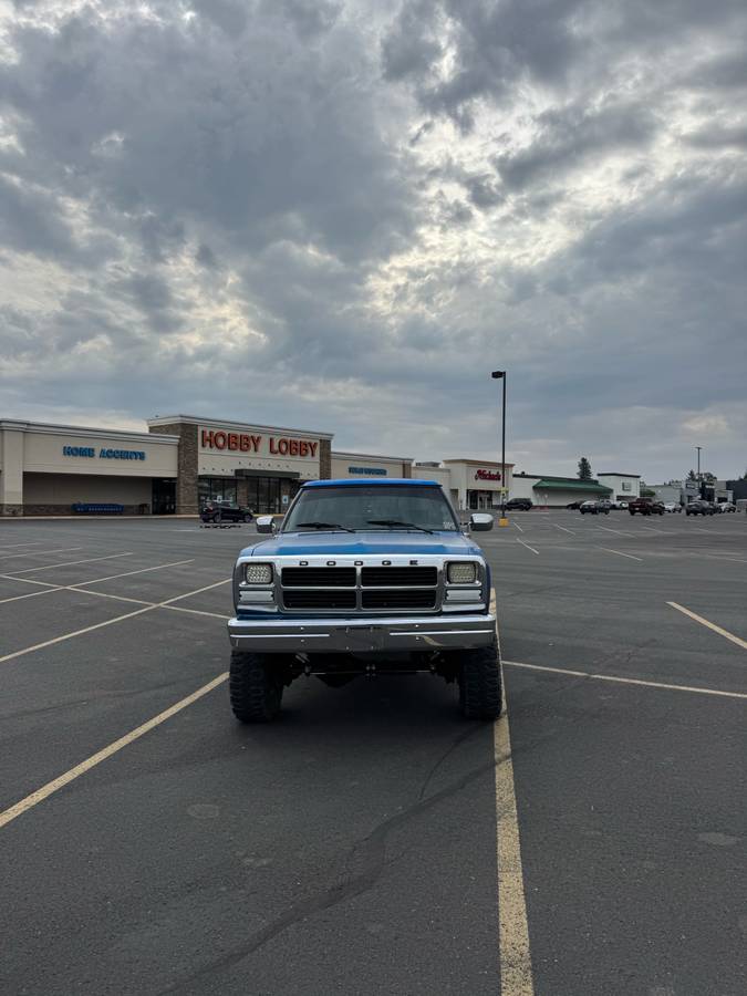 Dodge-ram-w250-diesel-1993-blue-1