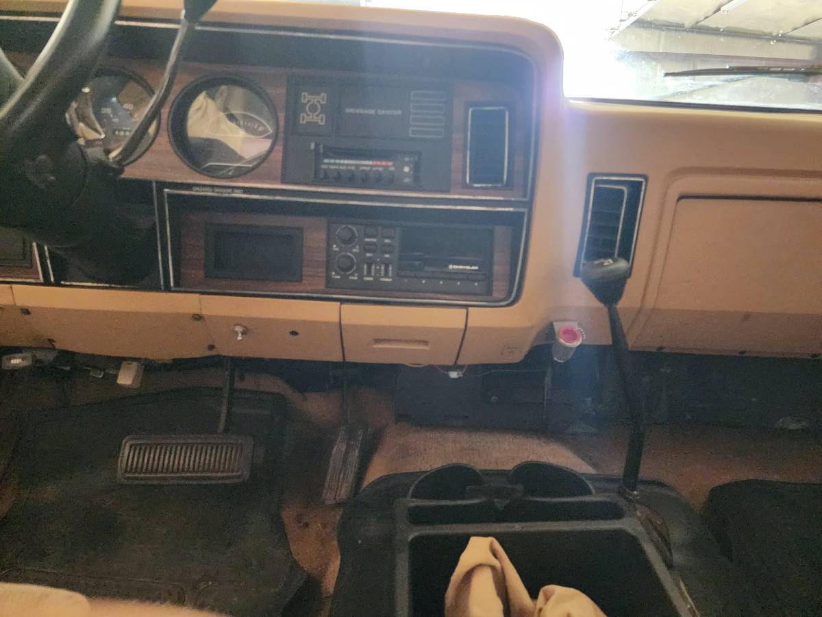 Dodge-ramcharger-12-ton-150-1989-black-16