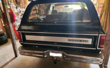 Dodge-ramcharger-12-ton-150-1989-black-4
