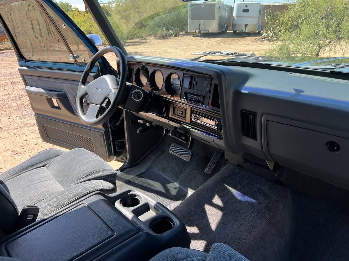 Dodge-ramcharger-1993-green-11