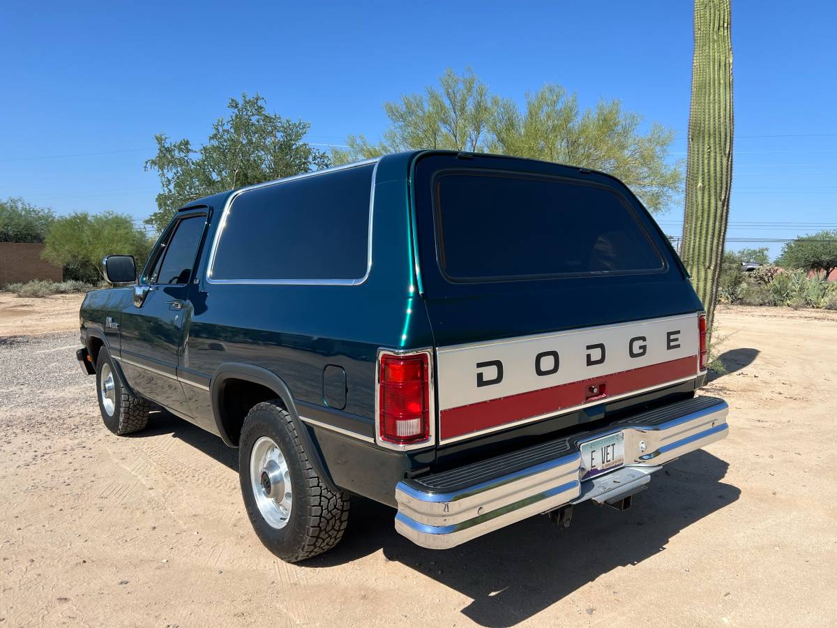 Dodge-ramcharger-1993-green-4