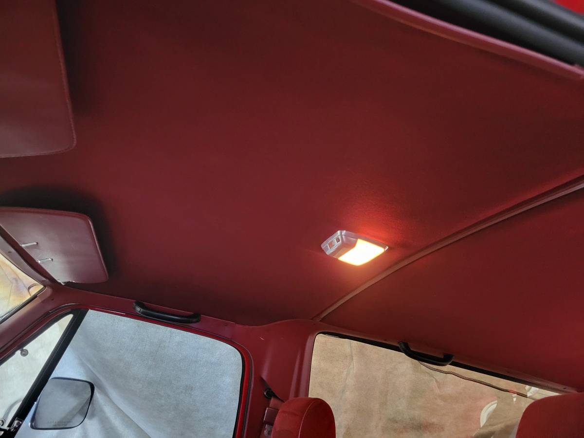 Dodge-ramcharger-1993-red-10