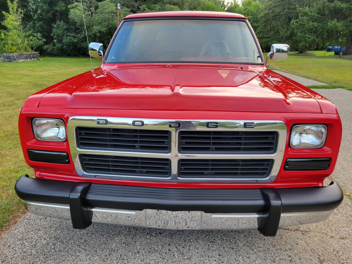 Dodge-ramcharger-1993-red-5
