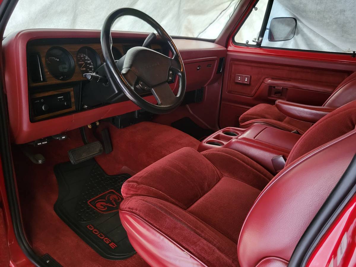 Dodge-ramcharger-1993-red-8