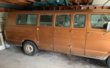 Dodge-sportsman-1975-2