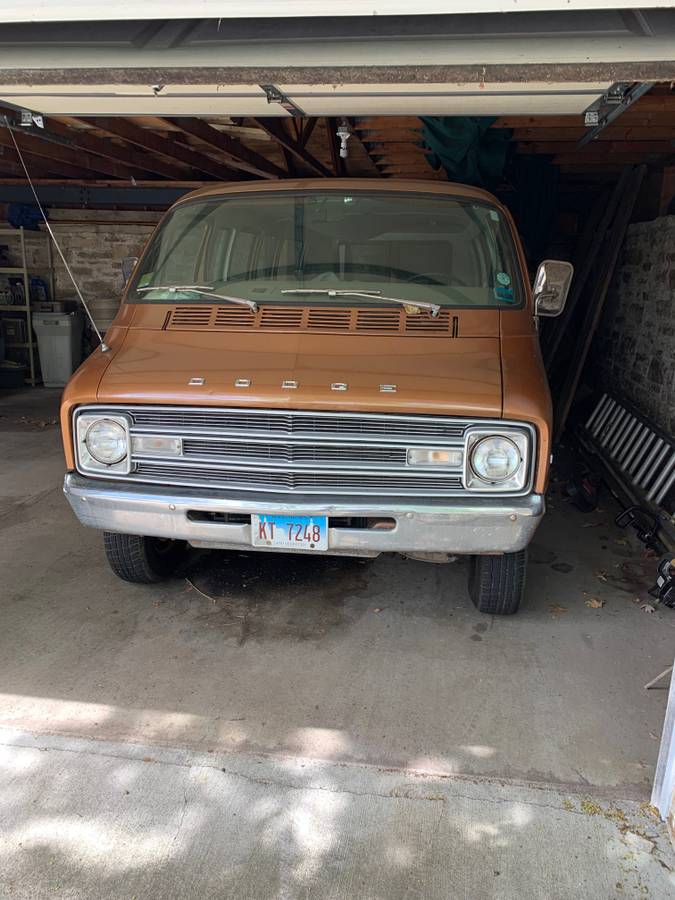 Dodge-sportsman-1975