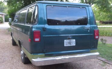Dodge-sportsman-1980-green-3