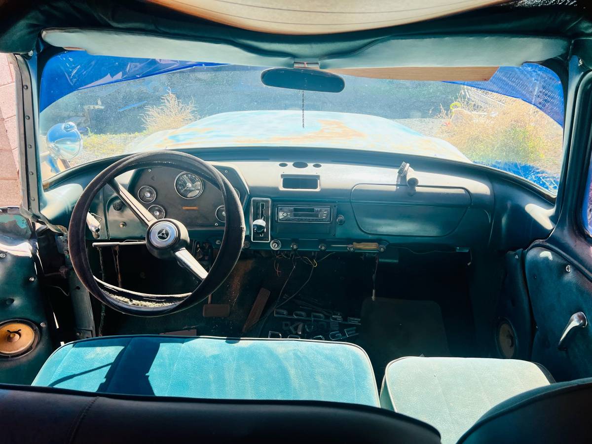 Dodge-town-wagon-1966-4