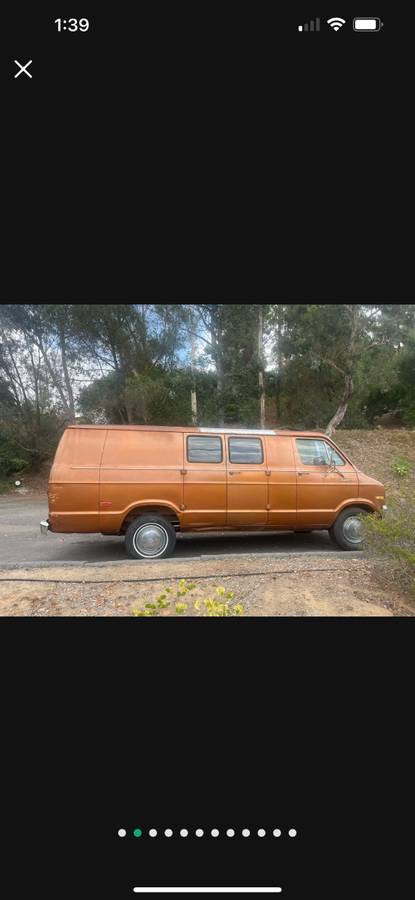 Dodge-tradesman-1977-brown-1