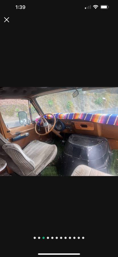 Dodge-tradesman-1977-brown-2