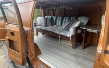 Dodge-tradesman-1977-brown-5