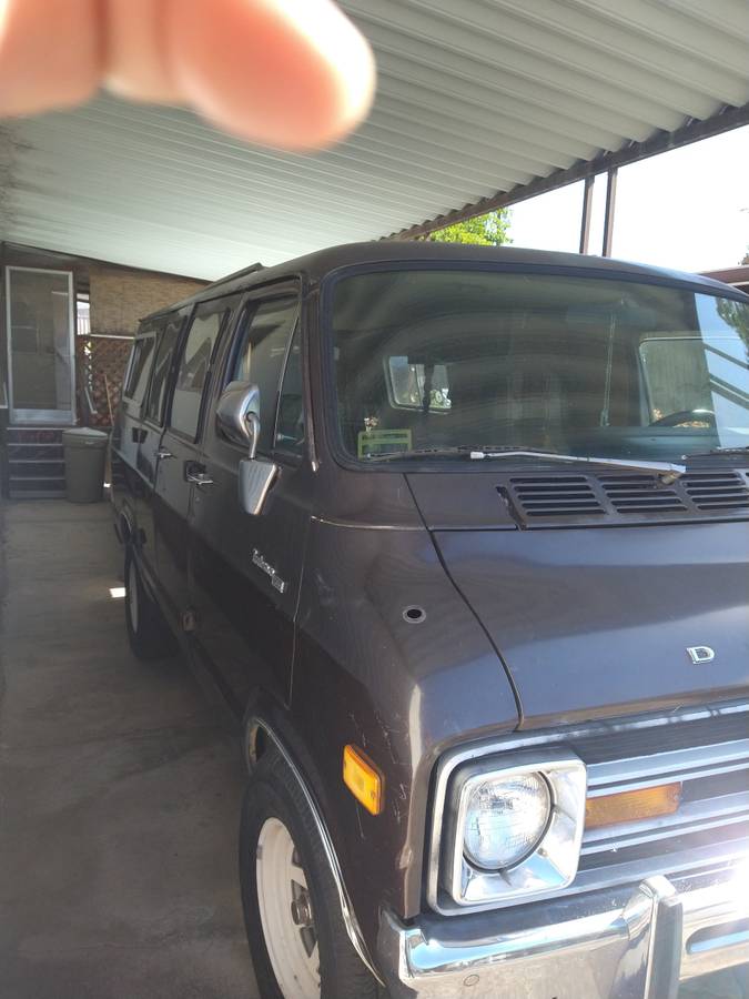 Dodge-tradesman-200-van-1978-brown