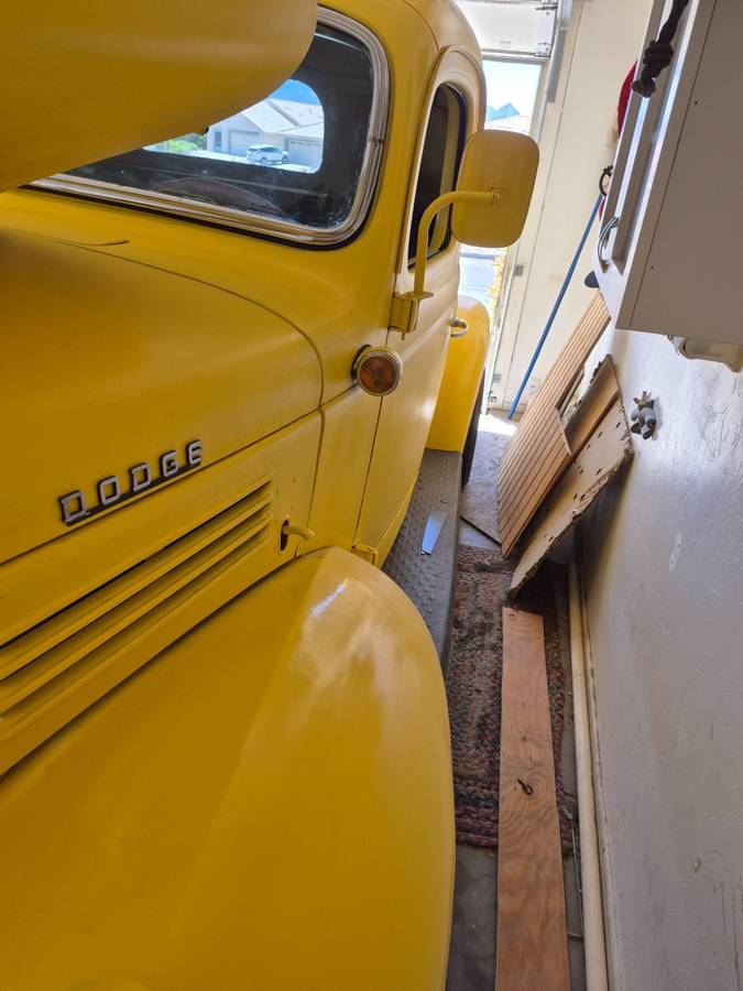 Dodge-truck-1942-3