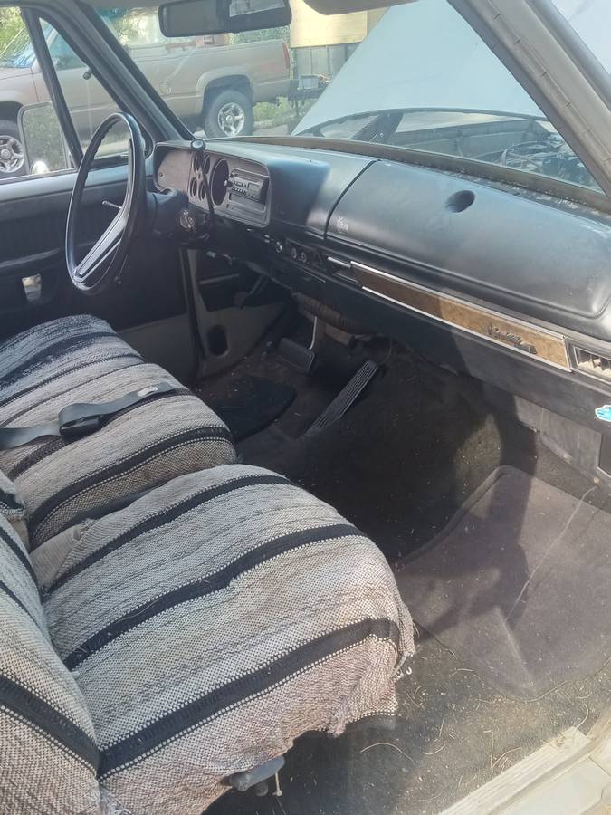 Dodge-truck-1975-grey-5
