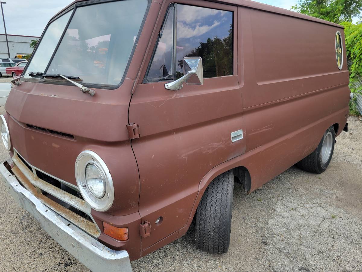 Dodge-van-1967-brown-1