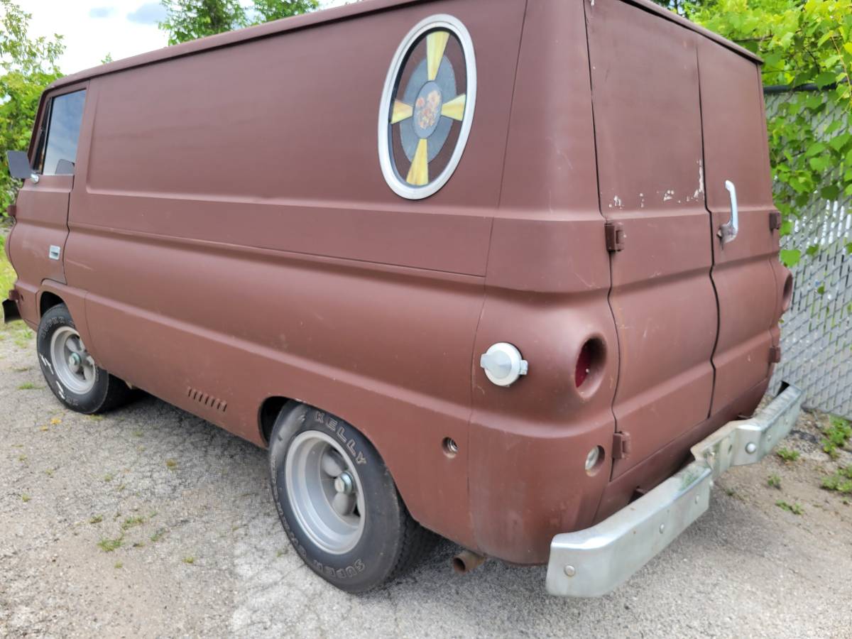 Dodge-van-1967-brown-11
