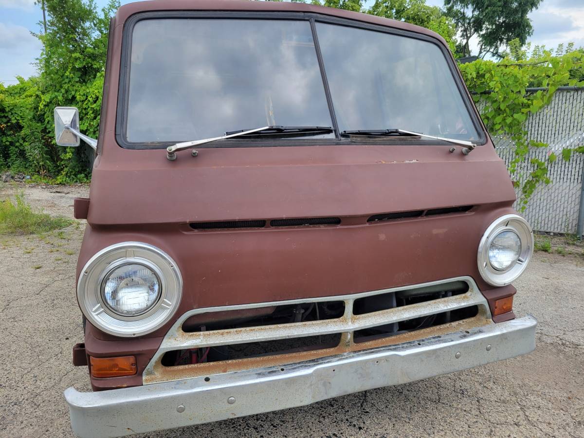 Dodge-van-1967-brown-5