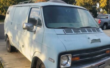 Dodge-van-1974-blue-5