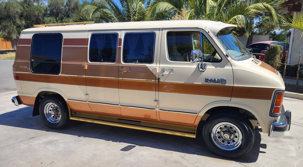 Dodge-van-ram-2500-1987-2