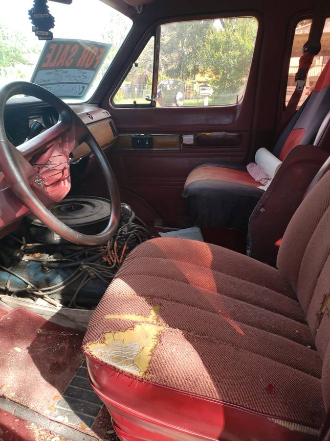 Dodge-van-rmw-1987-red-13
