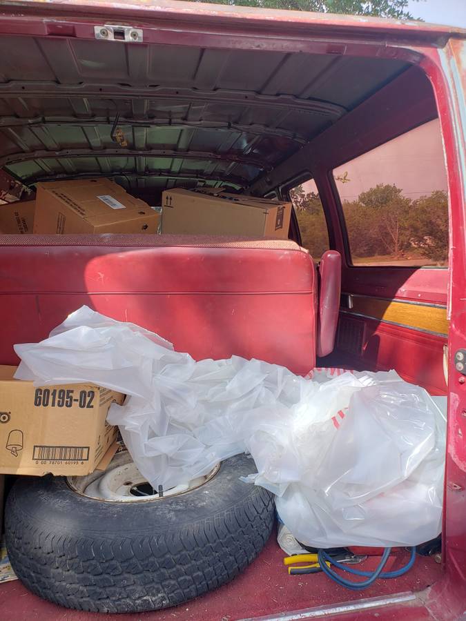 Dodge-van-rmw-1987-red-8