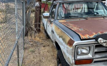 Dodge-w150-1989