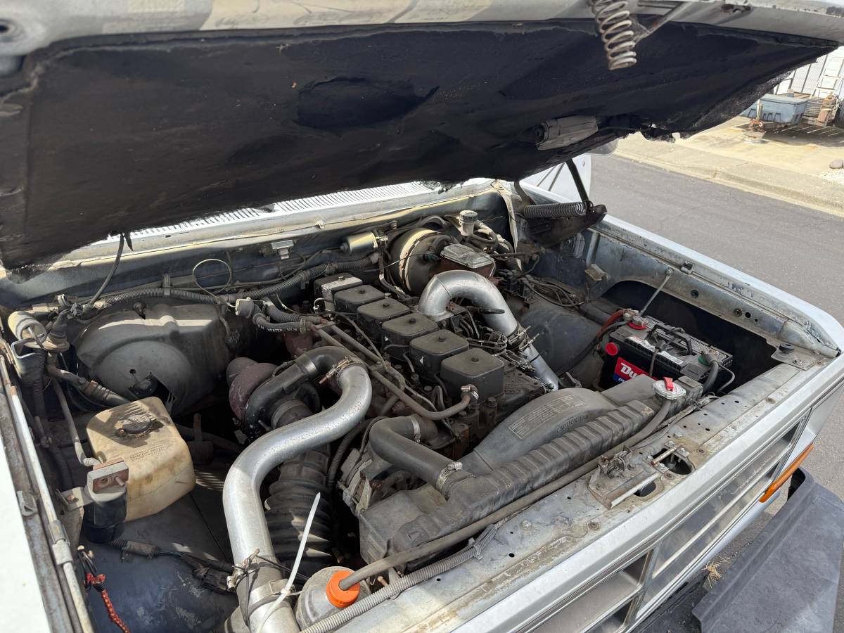 Dodge-w250-diesel-1989-white-14