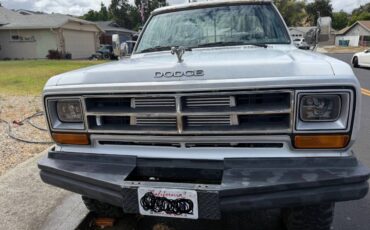 Dodge-w250-diesel-1989-white-2