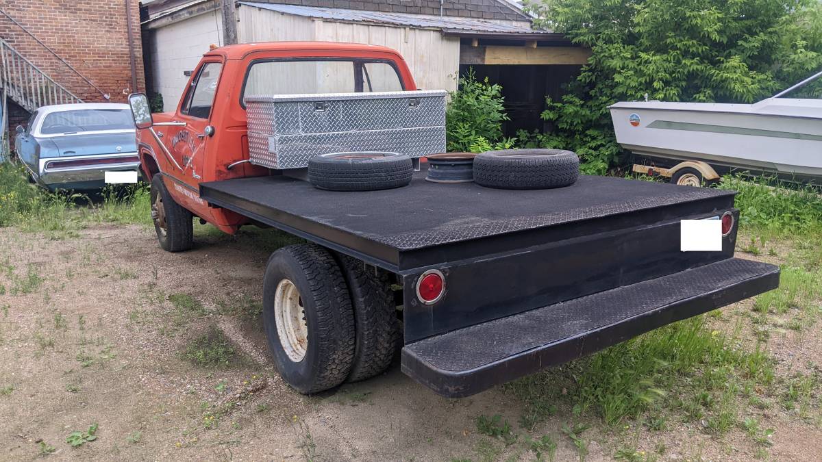 Dodge-w300-1974-red-7