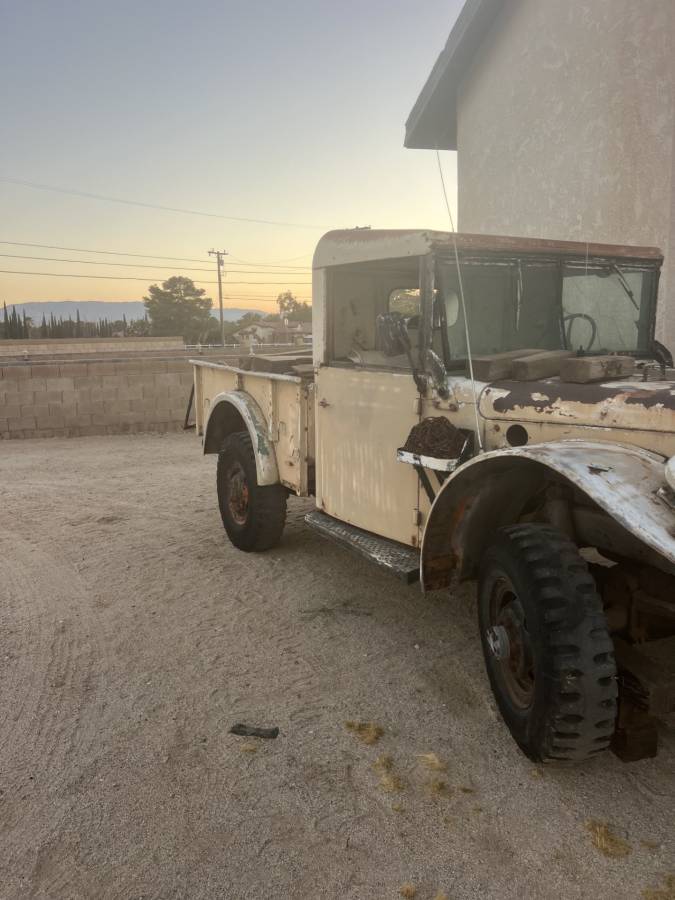 Dodgge-m-37-1952-1